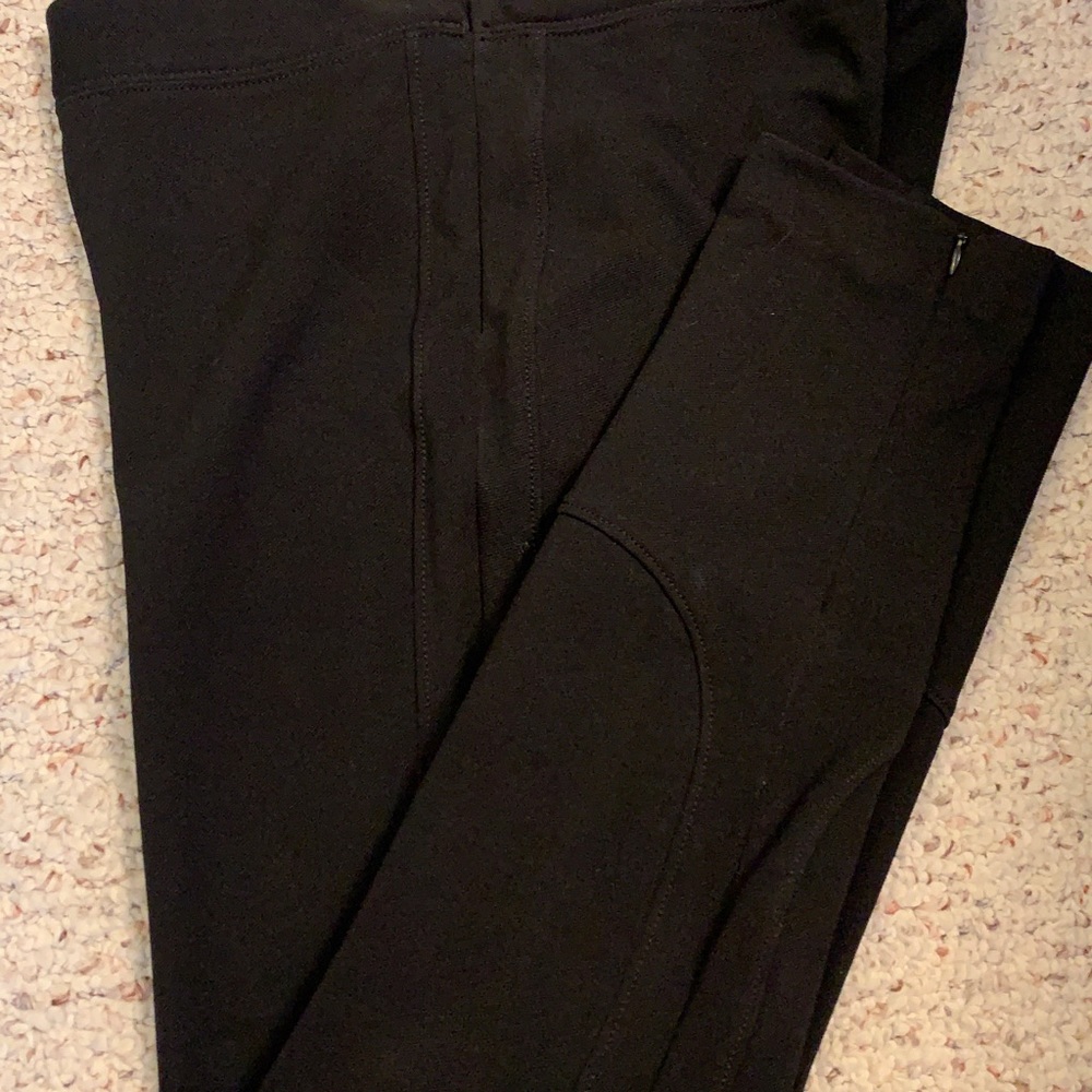 Black leggings